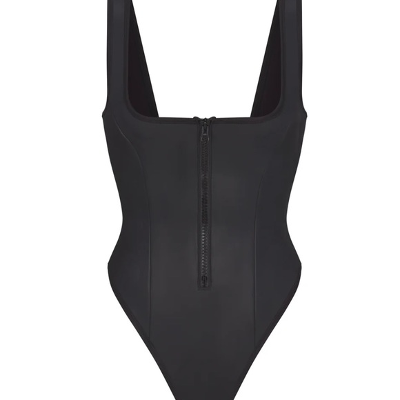 SKIMS - Picture 6 of 8